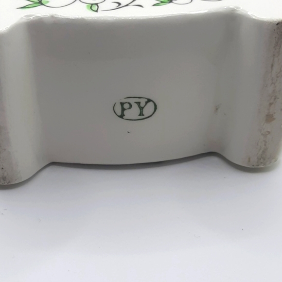 PY Rooster And Roses Planter - Picture 6 of 7